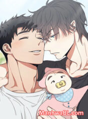 Our Sunny Days es un manhwa BL de romance y slice of life que narra la historia de Sung Ho, un exmilitar de veintitantos años y padre soltero que se muda al tranquilo pueblo de Nuldongmae con la esperanza de criar a su hija en paz. Allí, se cruza con Haebeom, el joven y temperamental jefe del pueblo, con quien tendrá más de un choque. Entre la vida rural, los retos de la paternidad y la calidez del día a día, ambos aprenderán a abrir sus corazones para construir juntos un futuro lleno de ternura y amor.